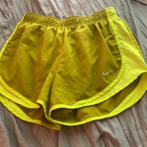 Nike drifit shorts size M